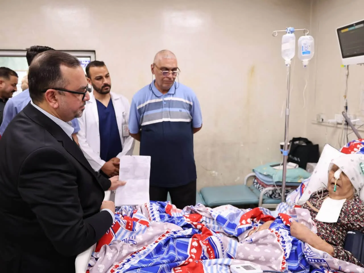 خلال زيارة مفاجئة.. وزير الصحة العراقي يعفي مدير مستشفى الكرخ العام من منصبه