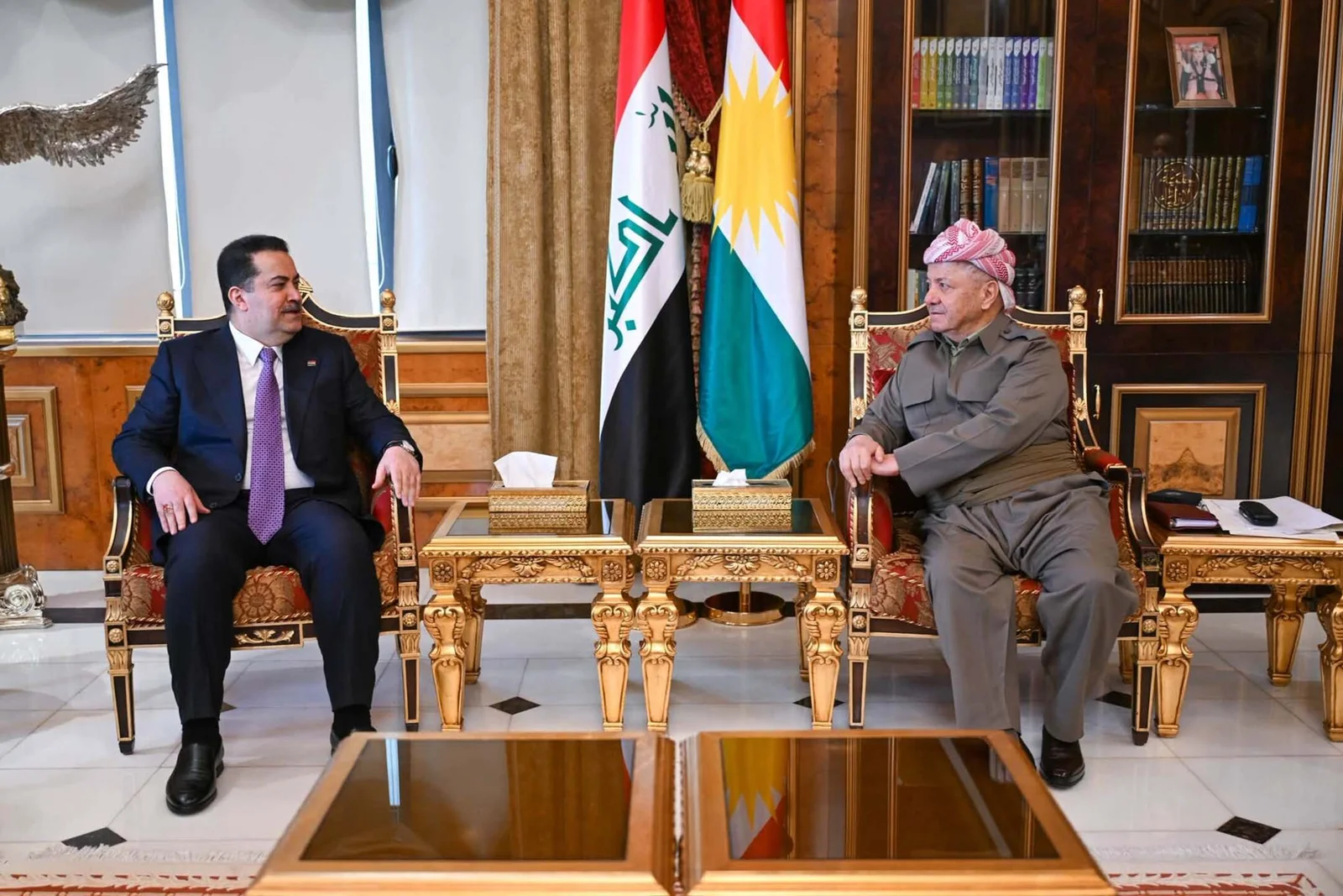 الرئيس بارزاني يستقبل رئيس الوزراء العراقي السابق