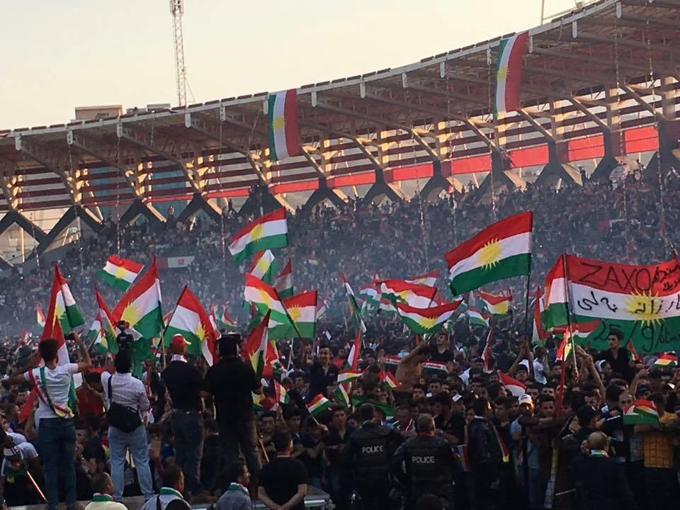استفتاء الاستقلال وحد الكوردستانيين وفرق الأحزاب السياسية