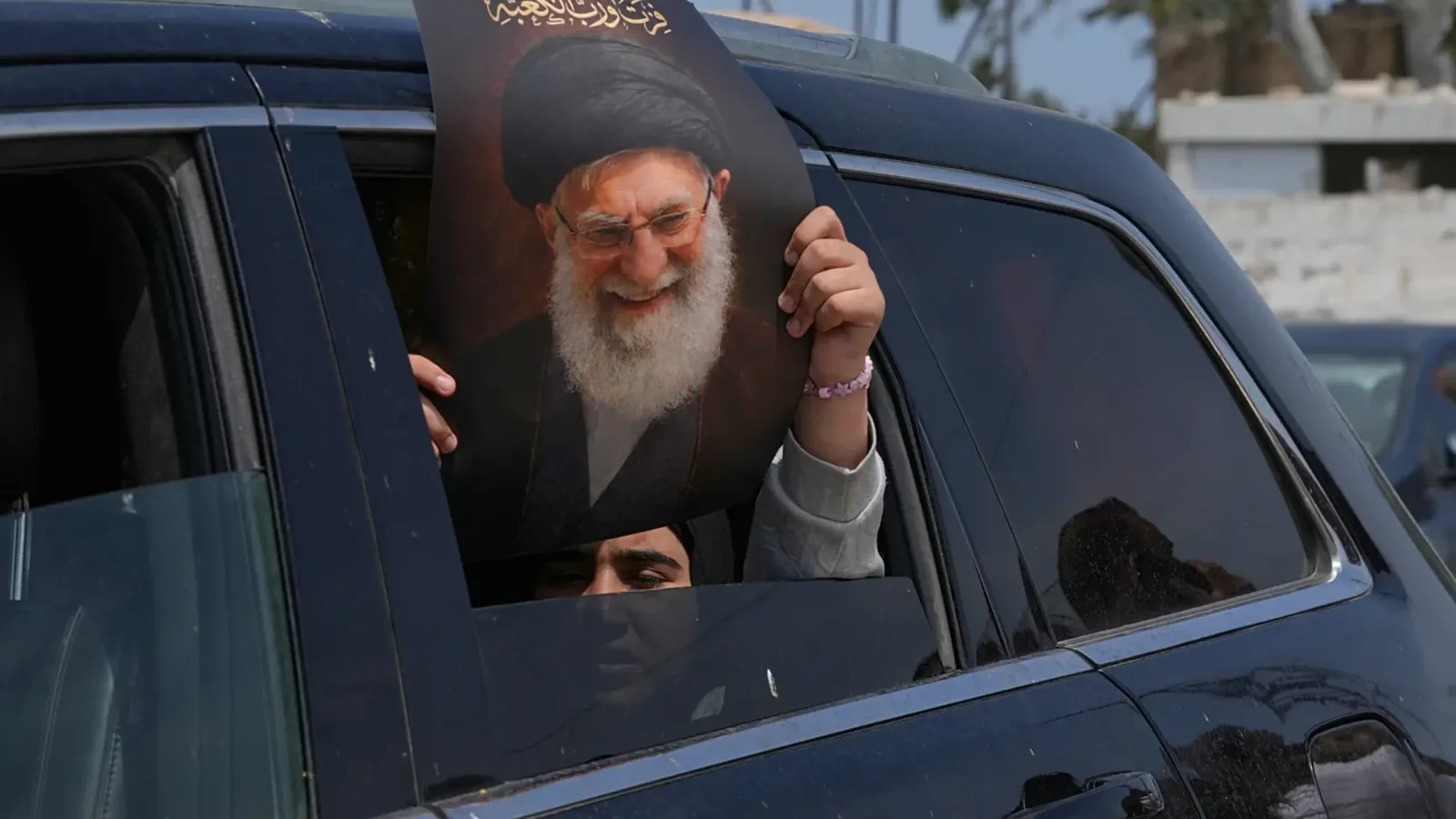 السلطات الإيرانية تعلن ثلاثة أيام عطلة رسمية في طهران خلال مراسم تشييع خامنئي