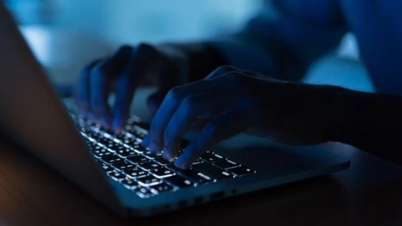 استنزاف للمشاعر والأموال.. عاملة فلبينية تخسر مدخرات عام كامل بعد إيهامها بقصة حب مع أمير عربي