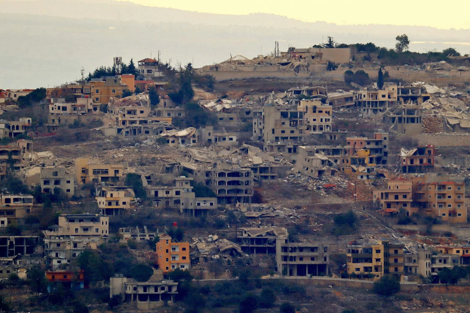 أكثر من 10 آلاف وحدة سكنية دُمّرت أو تضرّرت في لبنان منذ سريان الهدنة مع إسرائيل