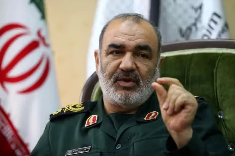 الحرس الثوري يحذّر: تحركاتنا دفاعية وقد تتحول إلى هجومية