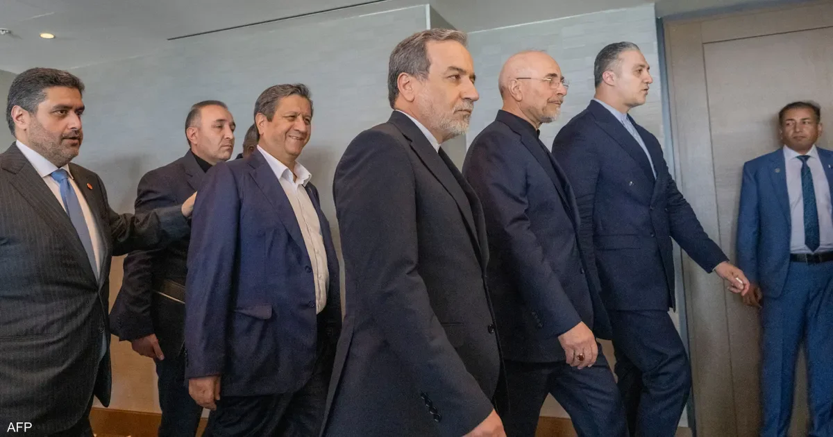 إيران تنهي محادثات سويسرا وتعيد وفدها المفاوض