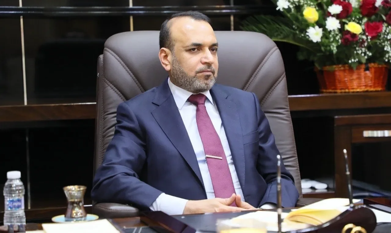 بالوثيقة.. صدور أمري قبض بحق أحمد الأسدي بتهمة الكسب غير المشروع وتضخم الأموال