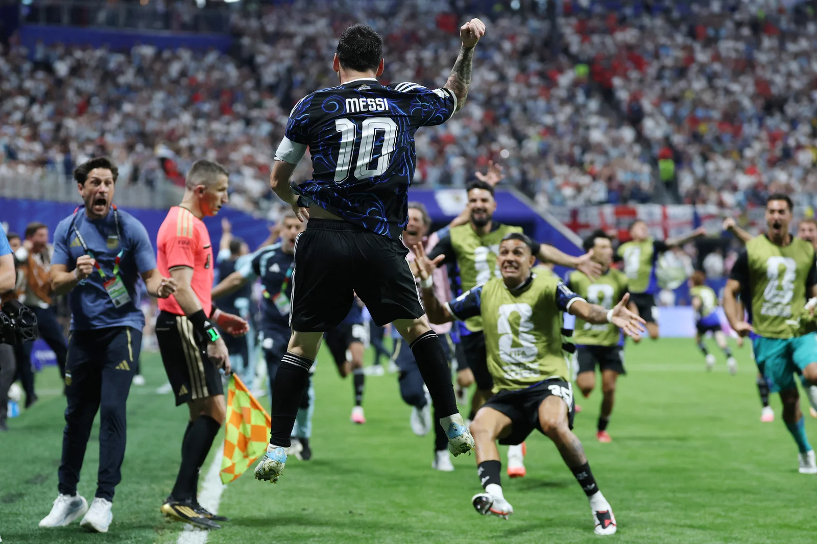مونديال 2026.. ميسي يقود الأرجنتين إلى قلب الطاولة على إنكلترا 2-1 وملاقاة إسبانيا في النهائي