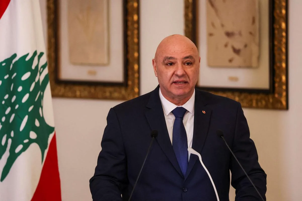عون: على إيران عدم التدخّل في شؤون لبنان