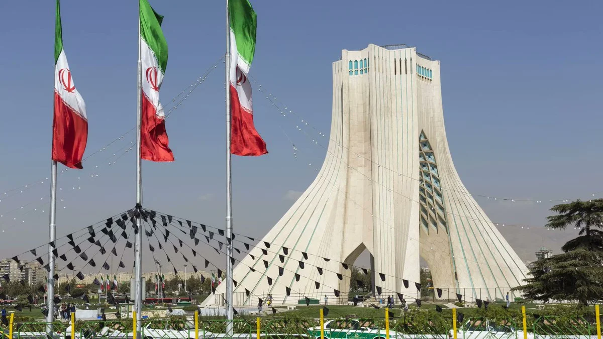 مسؤول عسكري إيراني يتحدث عن "احتمال" تجدد الحرب مع الولايات المتحدة
