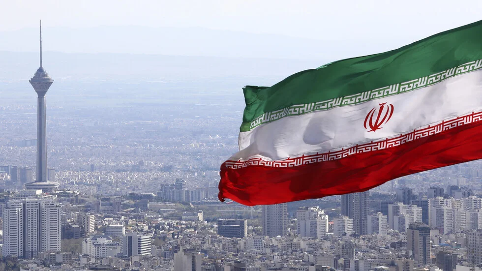 مجتبى خامنئي يشدّد في رسالة مكتوبة على أن "طهران لا تسعى للحرب"