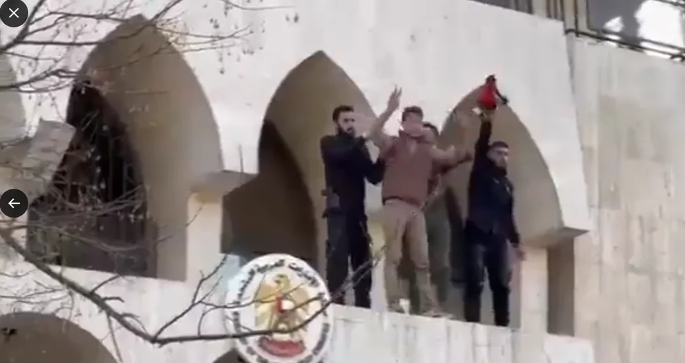 دمشق تقبض على مهاجمي السفارة الإماراتية: لهم ارتباط بالنظام السابق عبر تنظيمات فلسطينية