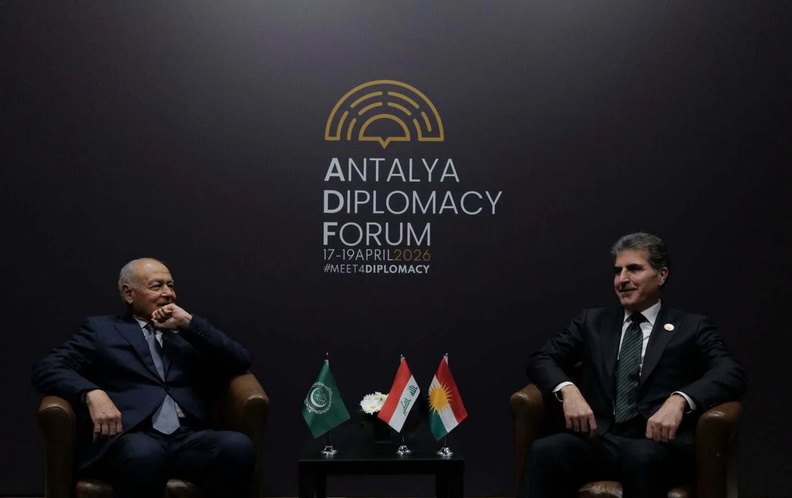 نيجيرفان بارزاني وأحمد أبو الغيط يؤكدان أهمية العمل المشترك للحيلولة دون توسع رقعة التوترات في الشرق الأوسط