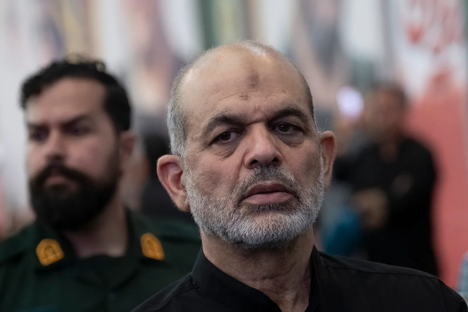 خامنئي يعلن تعيين أحمد وحيدي قائداً للحرس الثوري