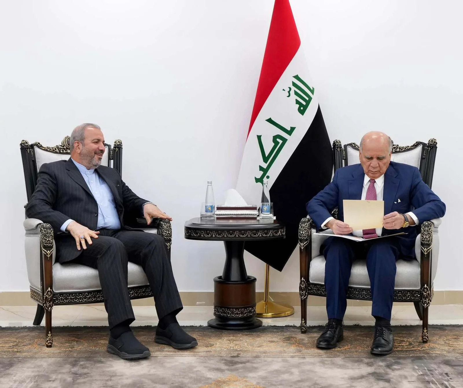 السفير الإيراني يسلّم رسالة من عراقجي إلى فؤاد حسين