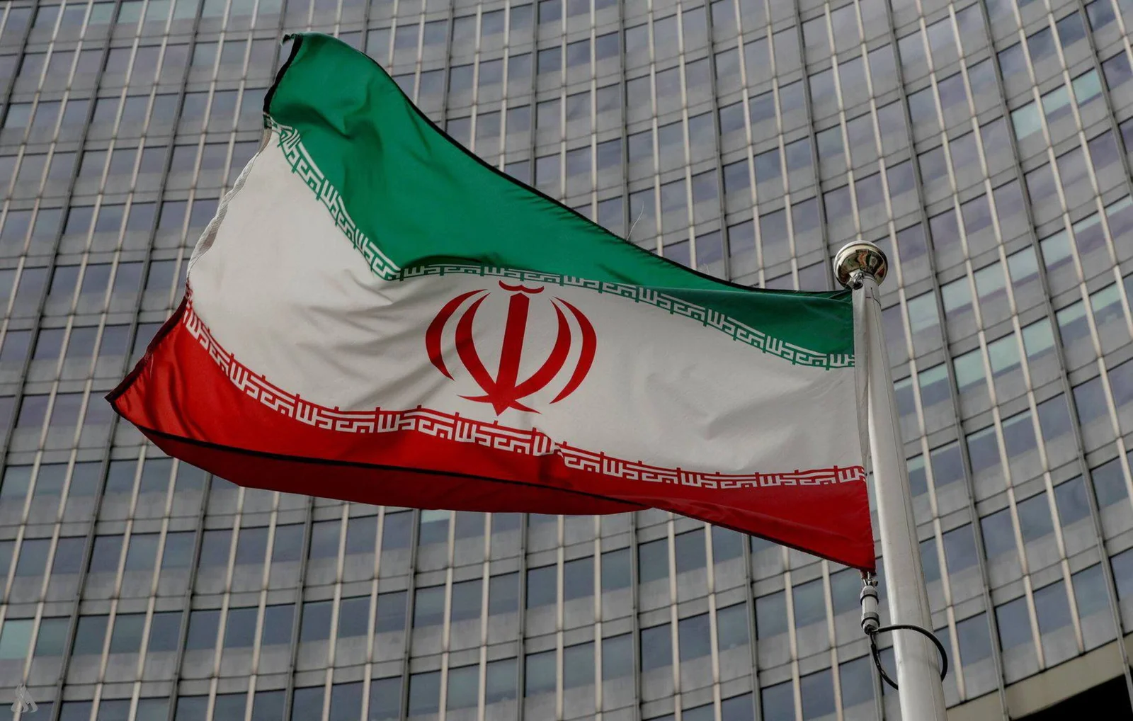 إيران تحمّل دول الخليج "المسؤولية القانونية والأخلاقية" عن الضربات ضدها