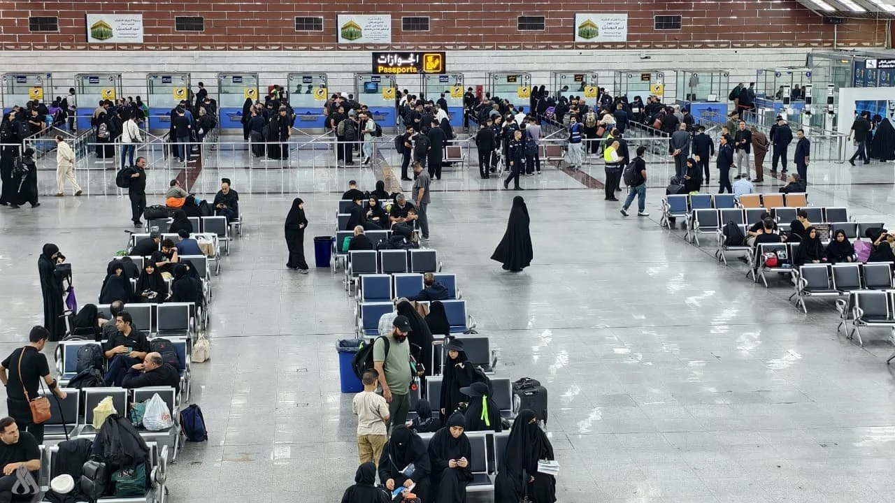 مطار النجف يعلن إيقاف جميع الرحلات الجوية القادمة والمغادرة إلى إيران
