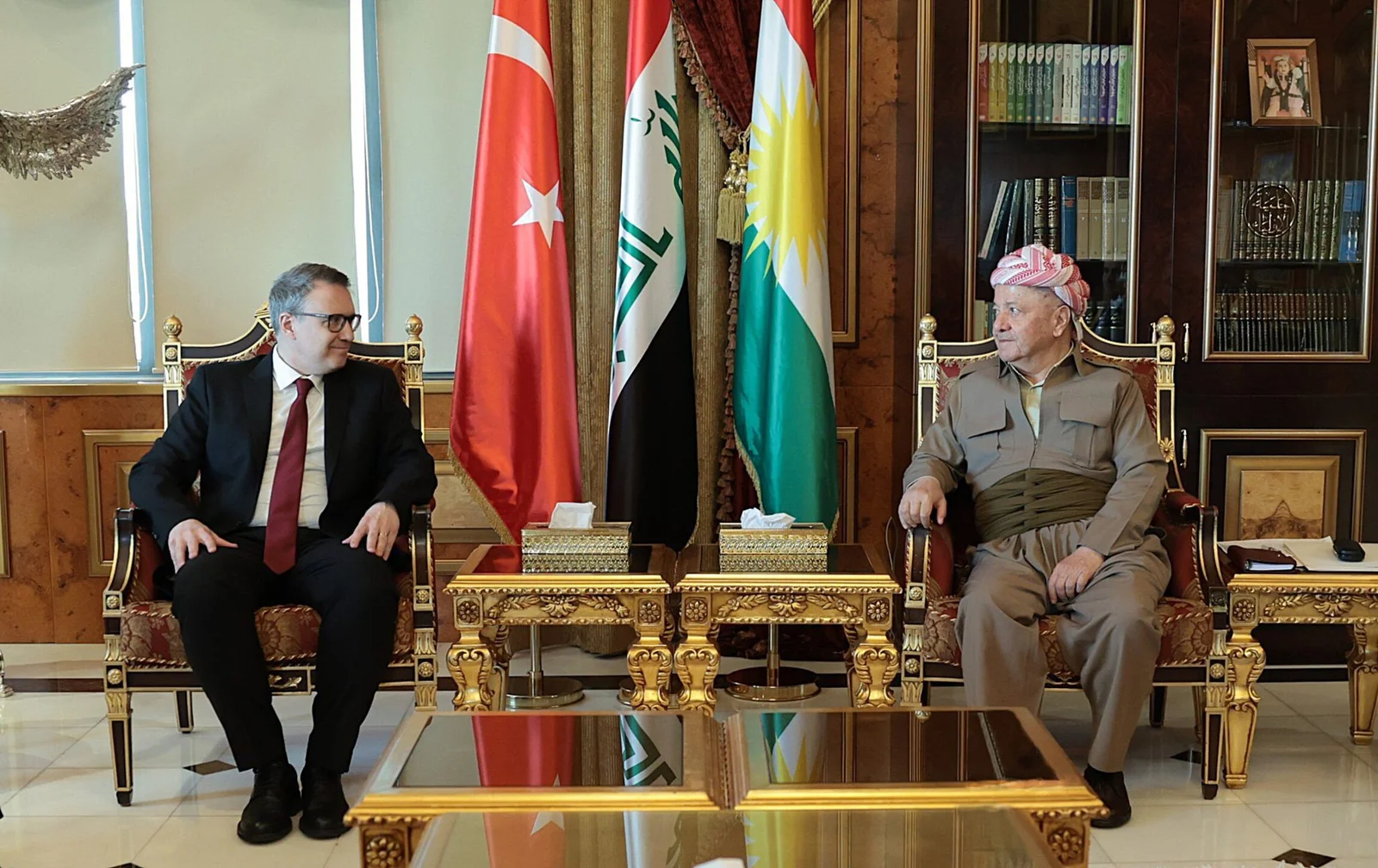 الرئيس بارزاني يستقبل السفير التركي لدى العراق