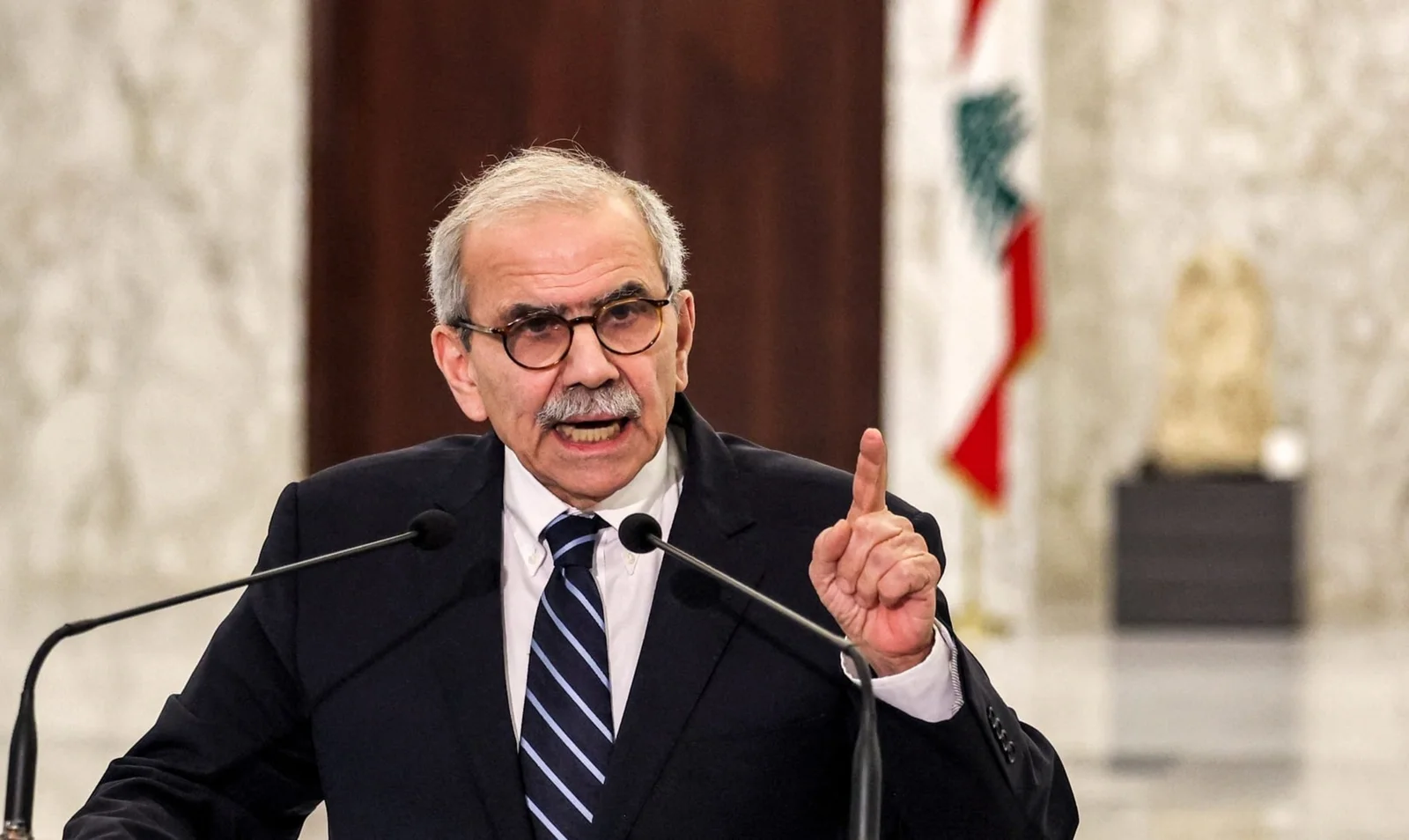 رئيس الحكومة اللبنانية: الجيش سيبدأ الانتشار في "مناطق تجريبية" بالجنوب