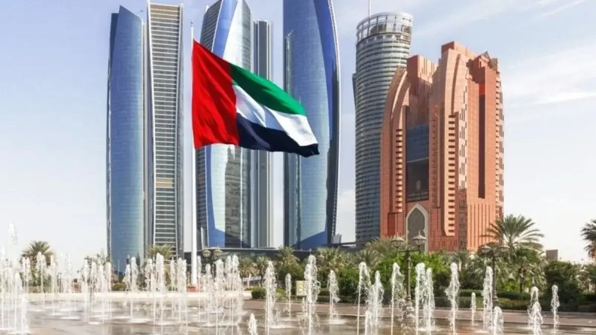 الإمارات تدعو السكان إلى الاحتماء في ظل "تهديد صاروخي محتمل"