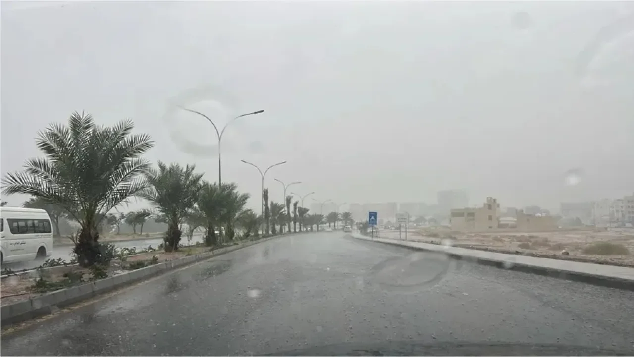 الأنواء الجوية: أمطار متفرقة وتباين في درجات الحرارة
