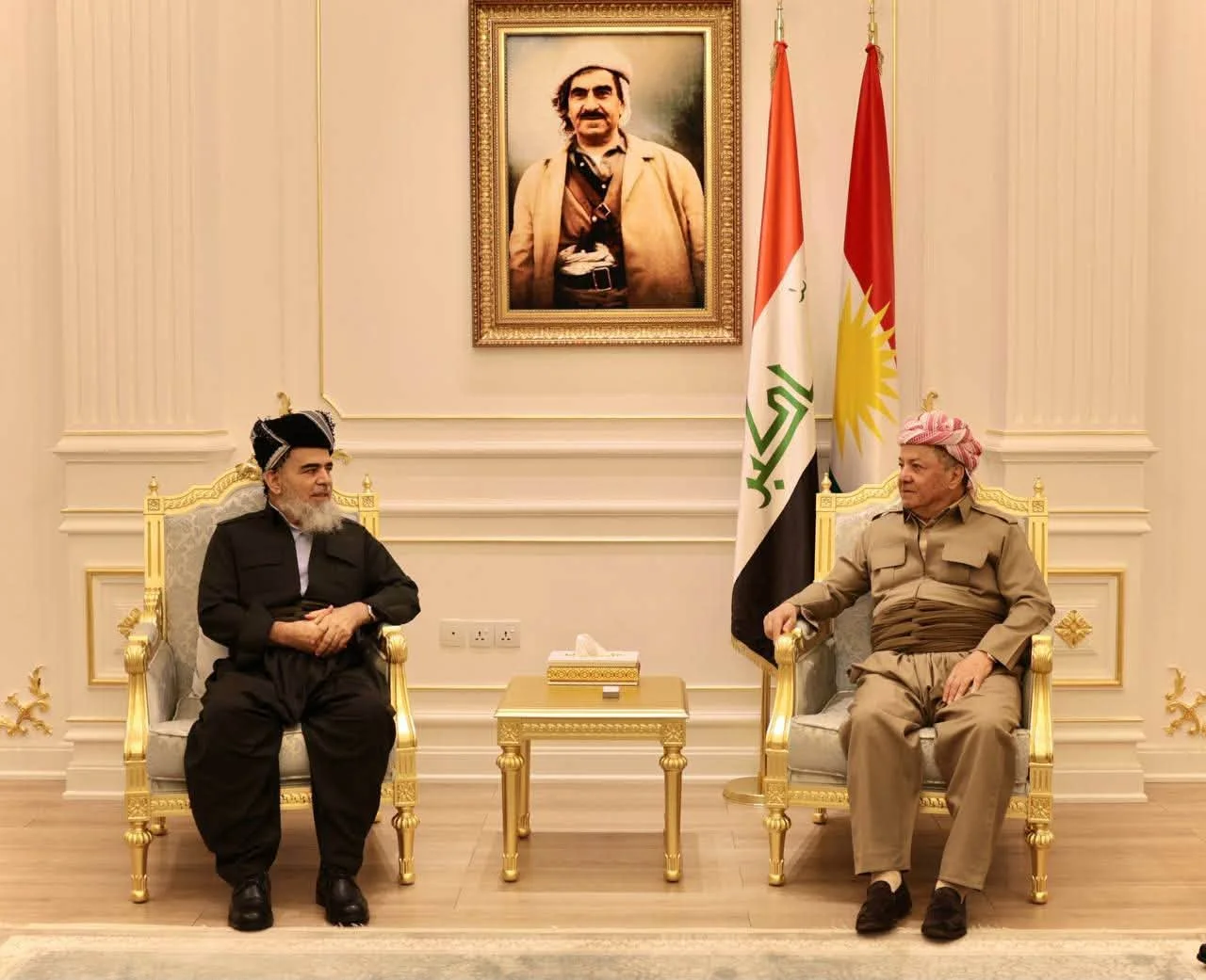 الرئيس بارزاني يستقبل رئيس جماعة العدل الكوردستانية