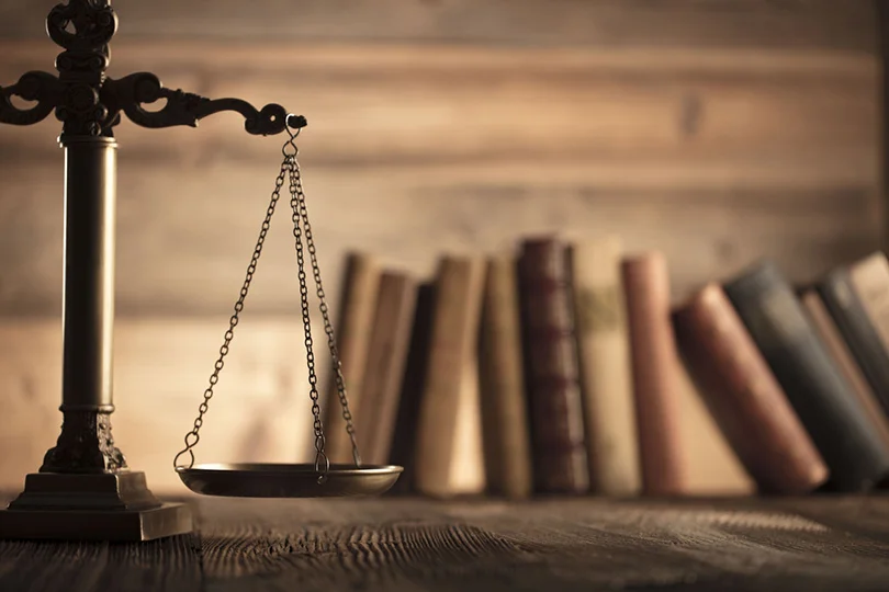 القضاء النمساوي يحكم بحبس ضابطين سوريين سابقين ثماني سنوات لإدانتهما بالتعذيب