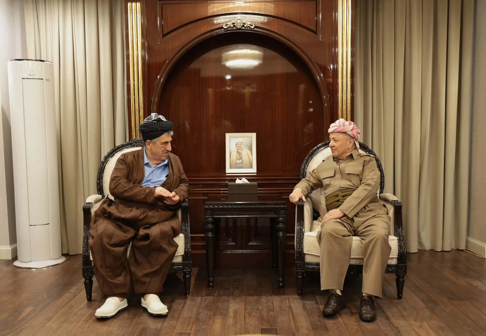 الرئيس بارزاني ورئيس الحزب الاشتراكي الديمقراطي الكوردستاني يبحثان آخر المستجدات في العراق والمنطقة