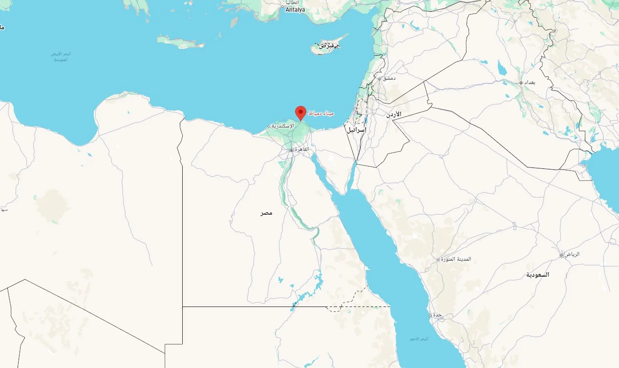 أمبري للأمن البحري: طائرة مسيرة تصيب ناقلة غاز بميناء دمياط المصري