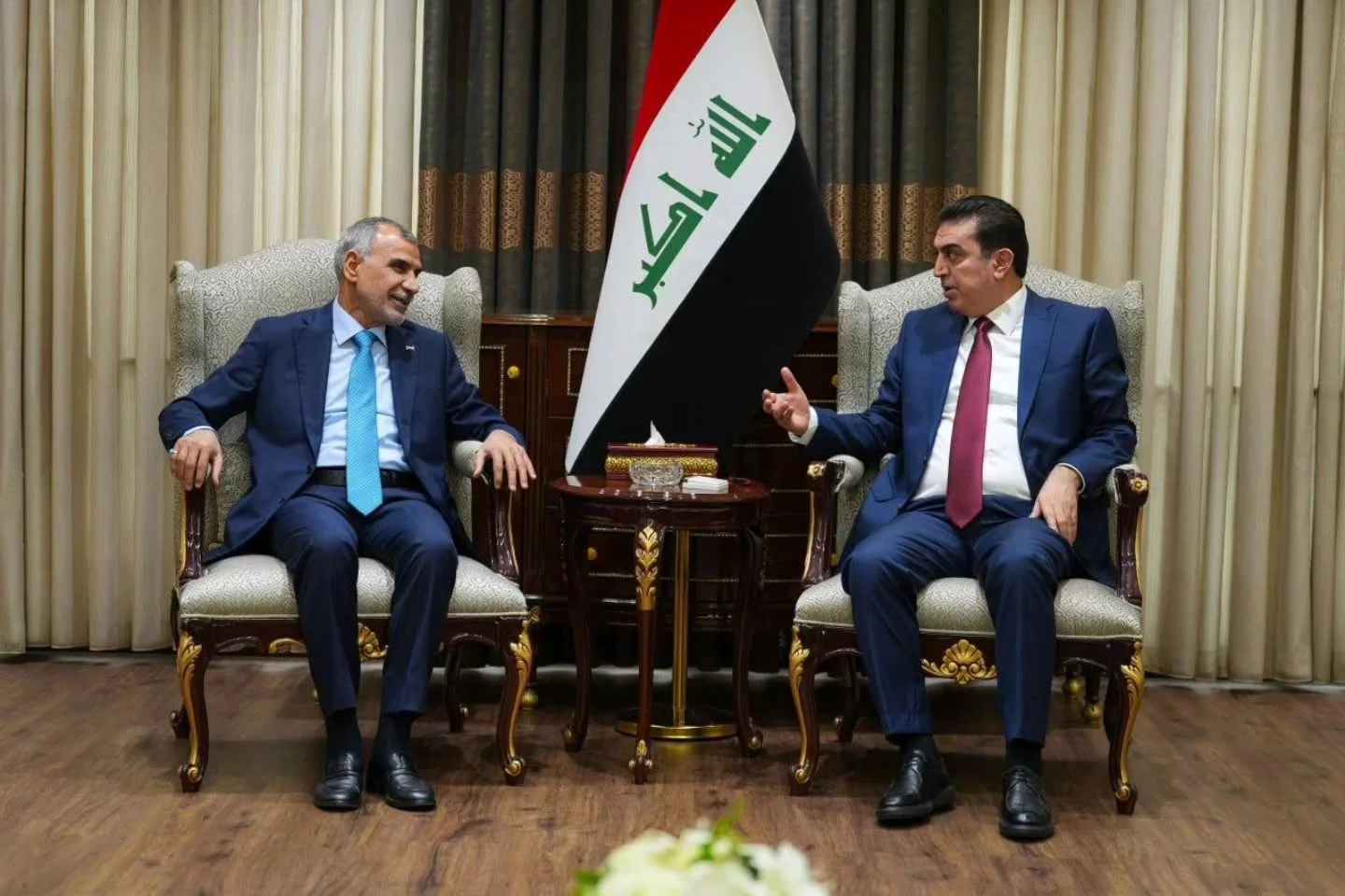 أتروشي يستقبل وزير المالية الاتحادي ويؤكد على ضرورة معالجة المشاكل المالية بين أربيل وبغداد