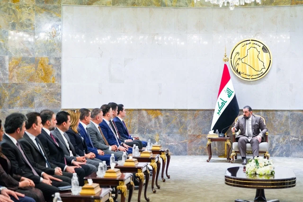 رئيس مجلس النواب ووفد كتلة الحزب الديمقراطي الكوردستاني النيابية يبحثان عدداً من المواضيع