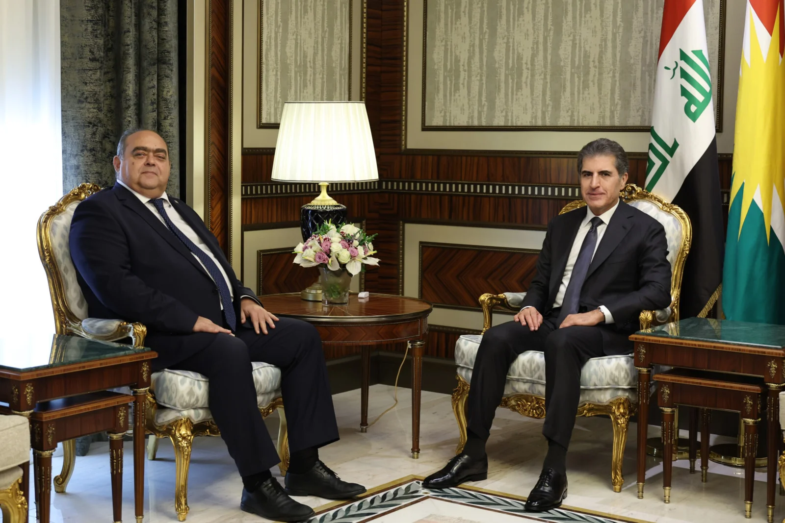 نيجيرفان بارزاني يبحث مع رادو دوبري آخر التطورات السياسية وتداعياتها على أمن واستقرار المنطقة