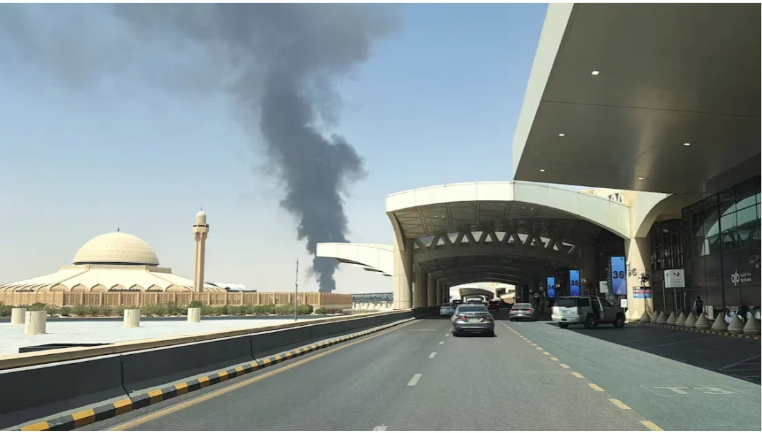 ناجون من الهجوم على مطار الرياض: "رعب وفوضى ودماء"