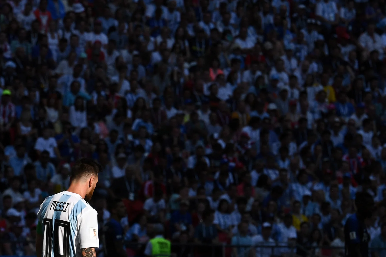 ميسي يُعلن اعتزاله اللعب الدولي مع المنتخب الأرجنتيني